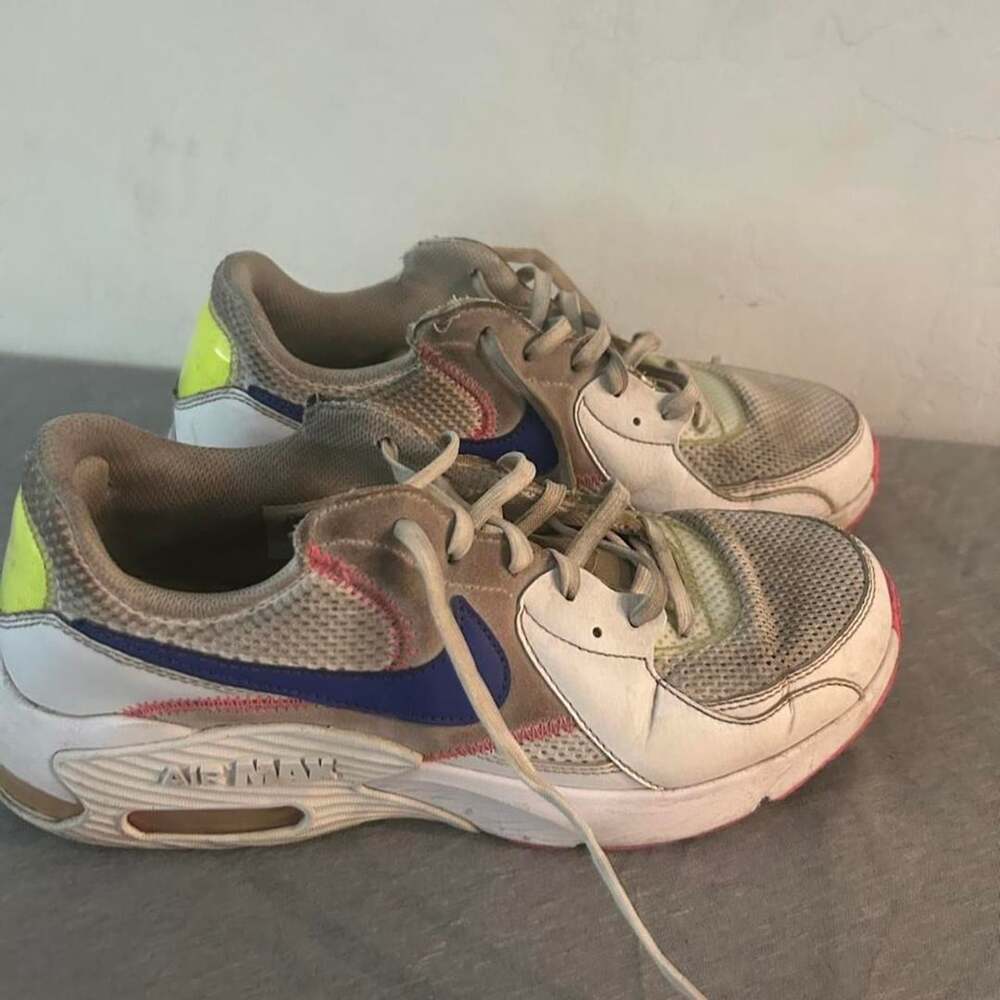 Nike Air Max Excee Size US 8.5 White Indigo Pink Running Shoes